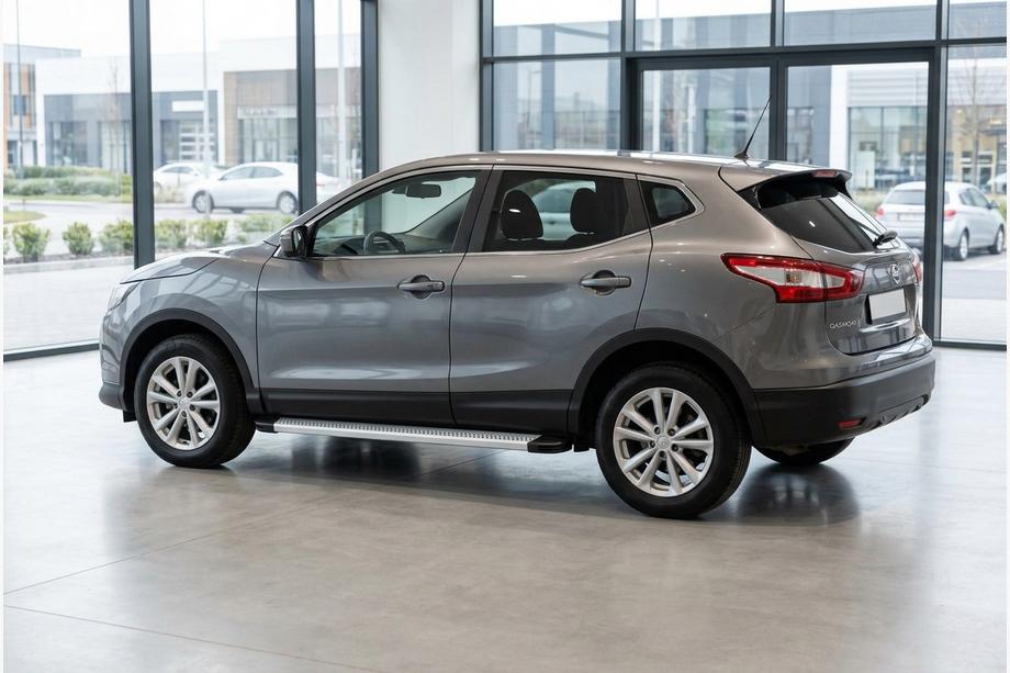 Nissan Qashqai 2014–2021 Bočné nášľapy Maya V2 (2 ks, hliník) Image