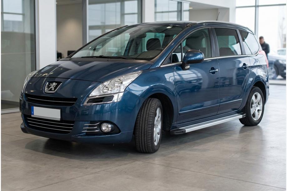 Peugeot 5008 2009–2016 Bočné nášľapy Maya V2 (2 ks, hliník) Image