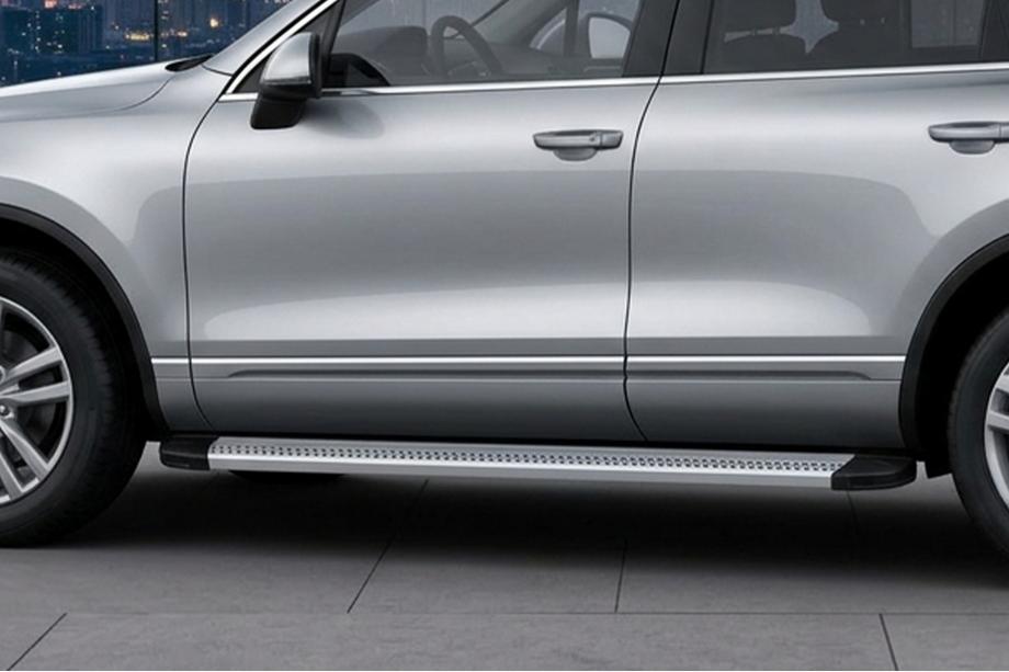 Porsche Cayenne 2003–2010 Bočné nášľapy Maya V2 (2 ks, hliník) Image