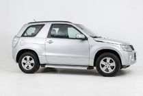 Suzuki Grand Vitara 2005–2017 Bočné nášľapy Maya V2 (2 ks, hliník) fotografia 1