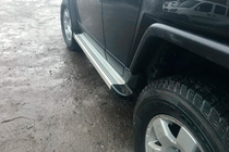 Toyota FJ Cruiser 2006–2022 Bočné nášľapy Maya V2 (2 ks, hliník) fotografia 6