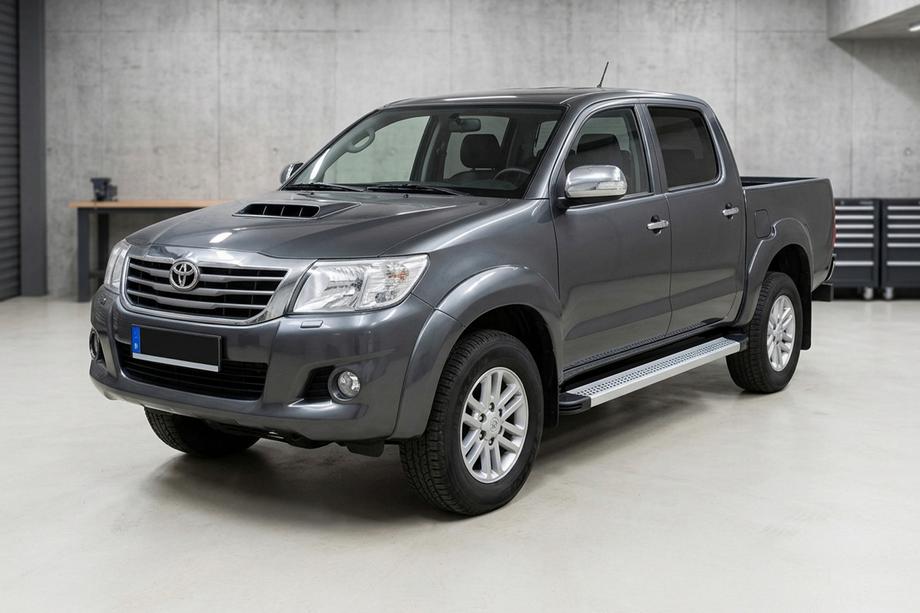 Toyota Hilux 2006–2015 Bočné nášľapy Maya V2 (2 ks, hliník) Image