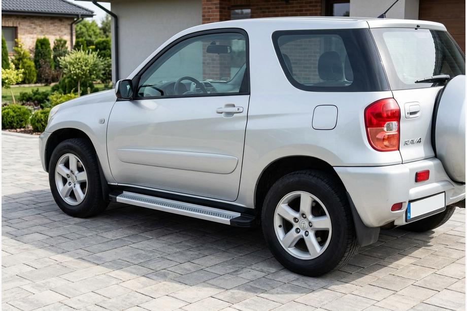Toyota Rav 4 2001–2005 Bočné nášľapy Maya V2 (2 ks, hliník) Image