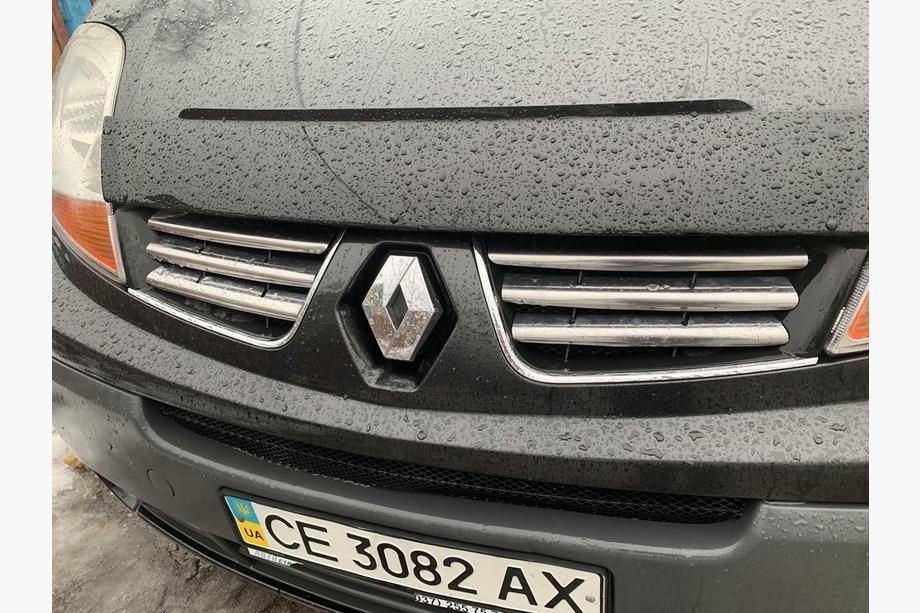 Renault Trafic 2001–2015 Nerezové lišty na masku chladiča 2007-2015 (6 ks) OmsaLine – talianska nehrdzavejúca oceľ Fotografia 6