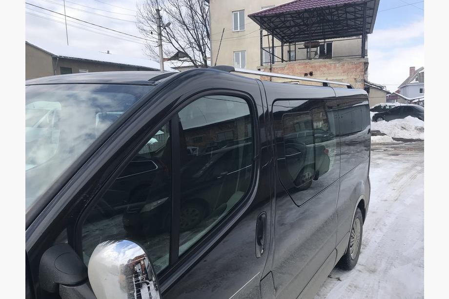Renault Trafic 2001–2015 Chrómové strešné lyžiny Fotografia 9