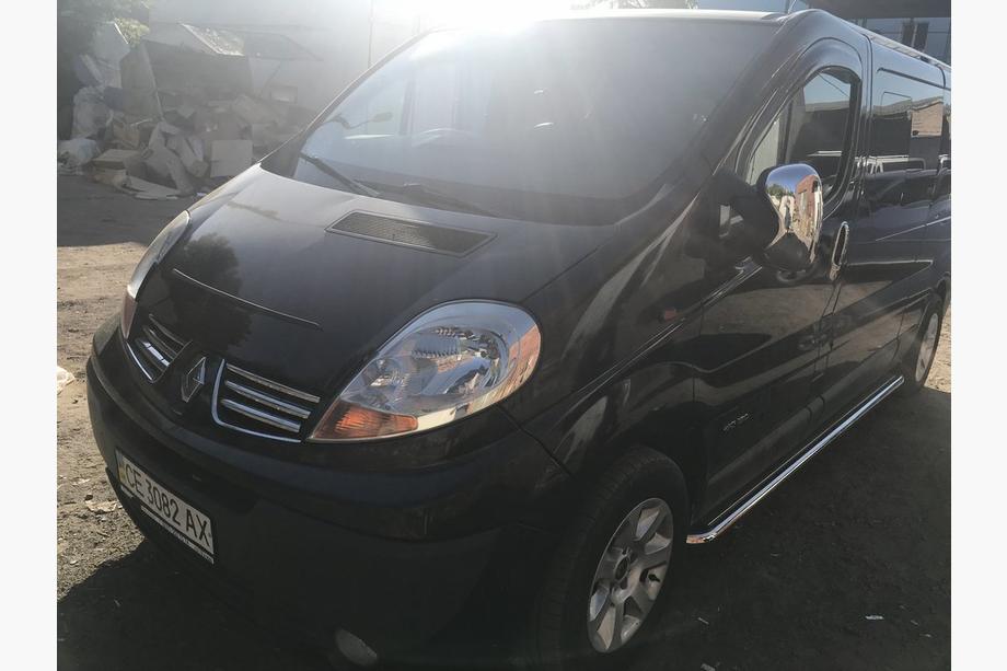 Renault Trafic 2001–2015 Bočné prahy Premium (2 ks, nerez.) Fotografia 4