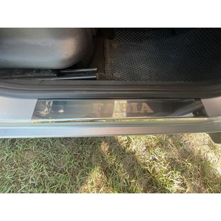 Nerezové kryty prahov Carmos (4 ks) Skoda Fabia 2007–2014 fotografia 4