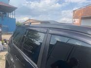 Toyota Land Cruiser Prado 120 2002–2009 Čierne turecké strešné lyžiny Plastové pätky fotografia 14