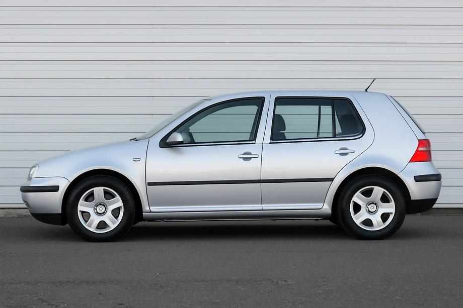 Volkswagen Golf 4 1997–2006 Vonkajšie nerezové lišty okien (4 ks) OmsaLine – talianska nehrdzavejúca oceľ Image