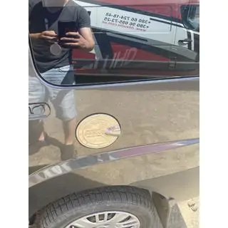 Nerezový kryt dvierok palivovej nádrže fotografia 3