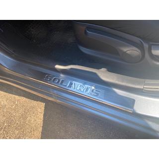 Nerezové kryty prahov Carmos Solaris V4 (4 ks) Hyundai Accent 2011–2017 fotografia 3