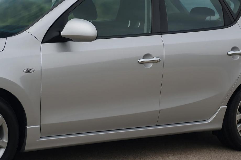 Hyundai I-30 2007–2011 Kryty kľučiek dverí (4 ks, nerez) Image