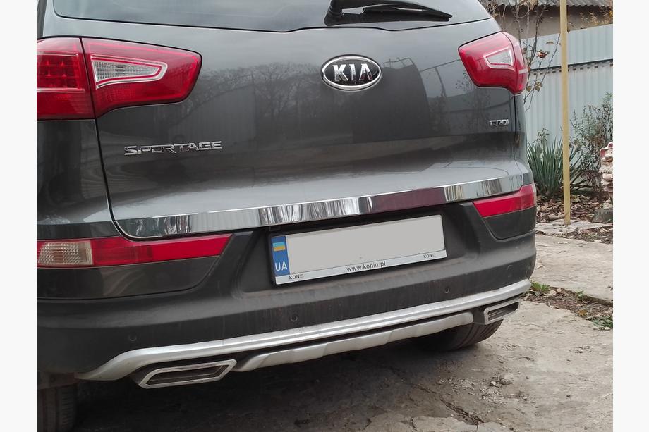 Kia Sportage 2010–2015 Nerezová lišta hrany kufra Carmos - turecká oceľ Fotografia 2