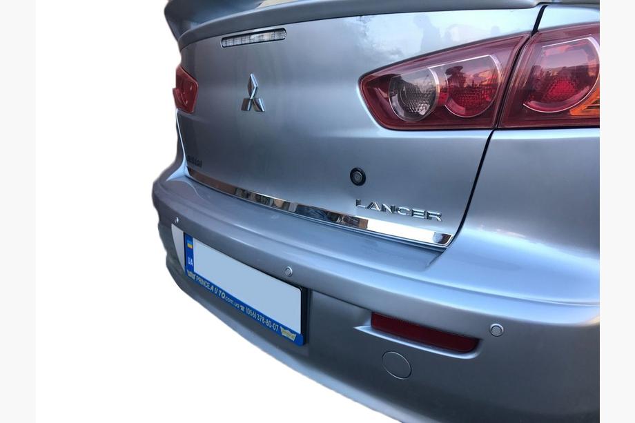 Mitsubishi Lancer X 2008– Nerezová ochranná lišta hrany kufra Carmos - turecká oceľ Image