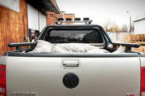 Volkswagen Amarok 2010–2022 Ochranný oblúk karosérie (čierny) fotografia 3