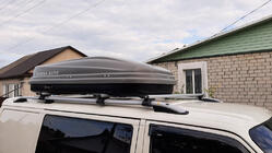 Volkswagen T4 Transporter 1990–2003 Strešné lyžiny Skyport (matná sivá) Dlhý rázvor fotografia 1