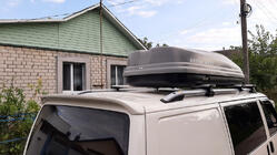 Volkswagen T4 Transporter 1990–2003 Strešné lyžiny Skyport (matná sivá) Dlhý rázvor fotografia 4