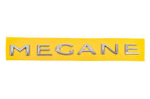 Renault Megane III 2009–2016 Nápis Megane 908897337R (270 mm x 25 mm) fotografia 3