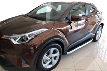 Toyota C-HR 2016–2023 Bočné nášľapy Fullmond (2 ks, hliník) fotografia 1