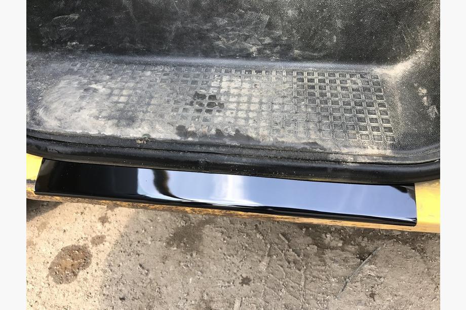 Volkswagen T4 Transporter 1990–2003 ABS kryty prahov (2 ks) Lesk Image