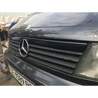 Lišta na mriežku (plast) Mercedes Vito W638 1996–2003 fotografia 2