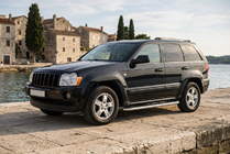 Jeep Grand Cherokee WK 2004–2010 Bočné nášľapy Maydos V1 (2 ks, hliník / nerez) fotografia 1