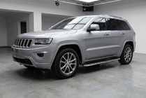 Jeep Grand Cherokee WK2 2010–2021 Bočné nášľapy Maydos V1 (2 ks, hliník / nerez) fotografia 1