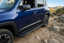 Jeep Renegade 2014– Bočné nášľapy RedLine Black (2 ks, hliník) fotografia 1