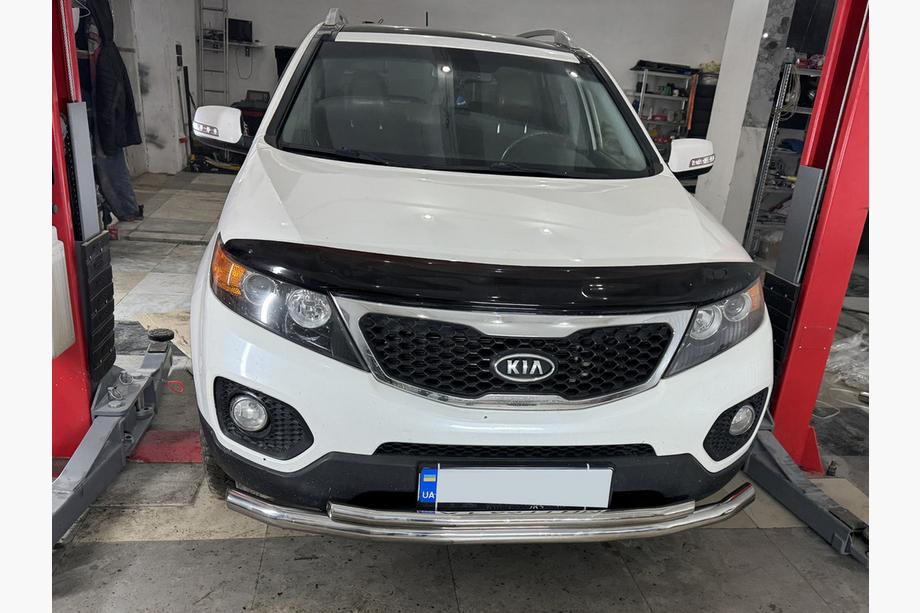 Kia Sorento II XM 2009–2014 Predný spodný ochranný oblúk (nerez) Fotografia 2