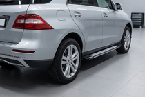 Mercedes GLE/ML class W166 2011–2018 Bočné nášľapy Rainbow (2 ks, hliník) fotografia 1