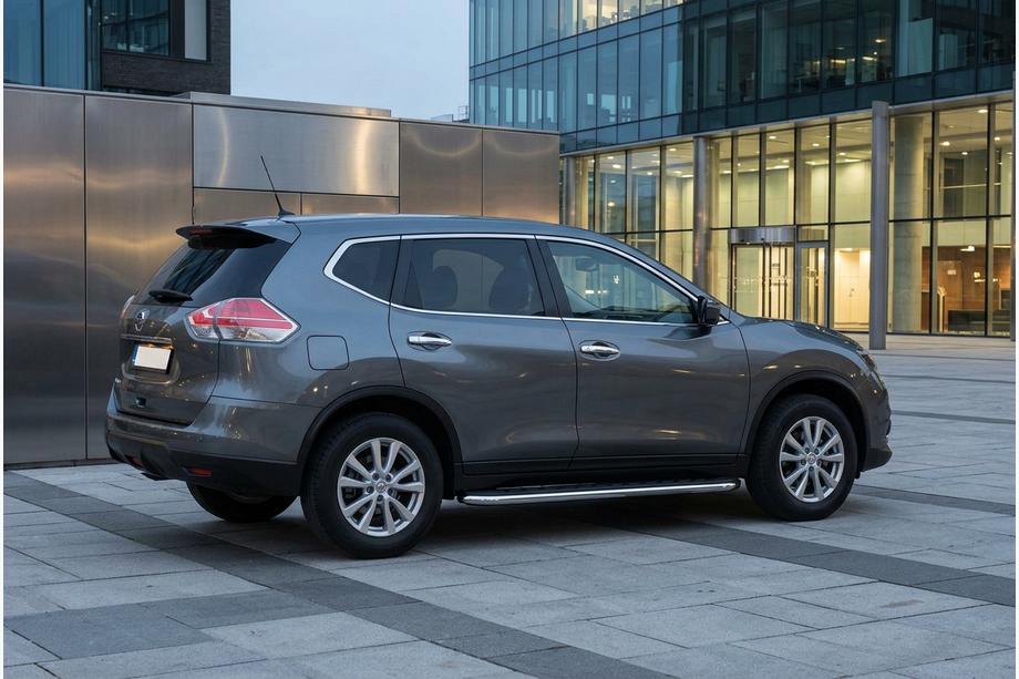 Nissan X-trail T32/Rogue 2014–2021 Bočné nášľapy Maydos V1 (2 ks, hliník / nerez) Image
