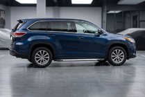 Toyota Highlander 2013–2019 Bočné nášľapy Line (2 ks, hliník) fotografia 1