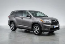 Toyota Highlander 2013–2019 Bočné nášľapy Duru (2 ks, hliník) fotografia 1