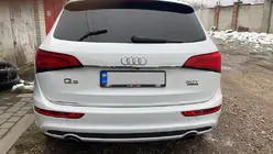 Audi Q5 2008–2017 Chrómová lišta nad ŠPZ (nerez) fotografia 2