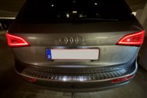 Audi Q5 2008–2017 Chrómová lišta nad ŠPZ (nerez) OmsaLine – talianska nehrdzavejúca oceľ fotografia 5