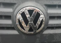Volkswagen Passat B5 1997–2005 Predný emblém (2001-2005, v štýle originálu) fotografia 1