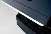 Chevrolet Captiva 2006–2019 Nerezová lišta hrany kufra fotografia 1