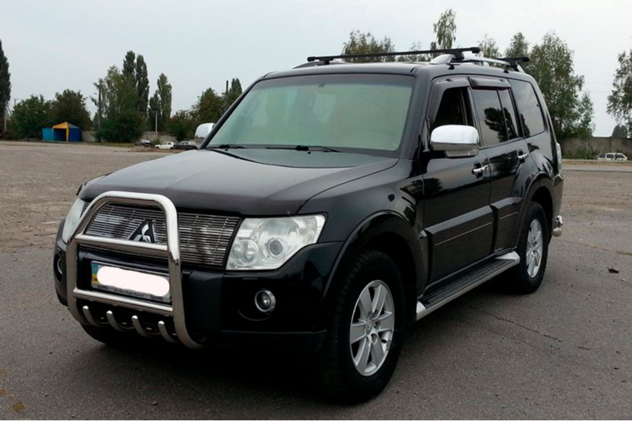 Mitsubishi Pajero Wagon IV 2006–2021 Predný ochranný rám QT011 (nerez) Image