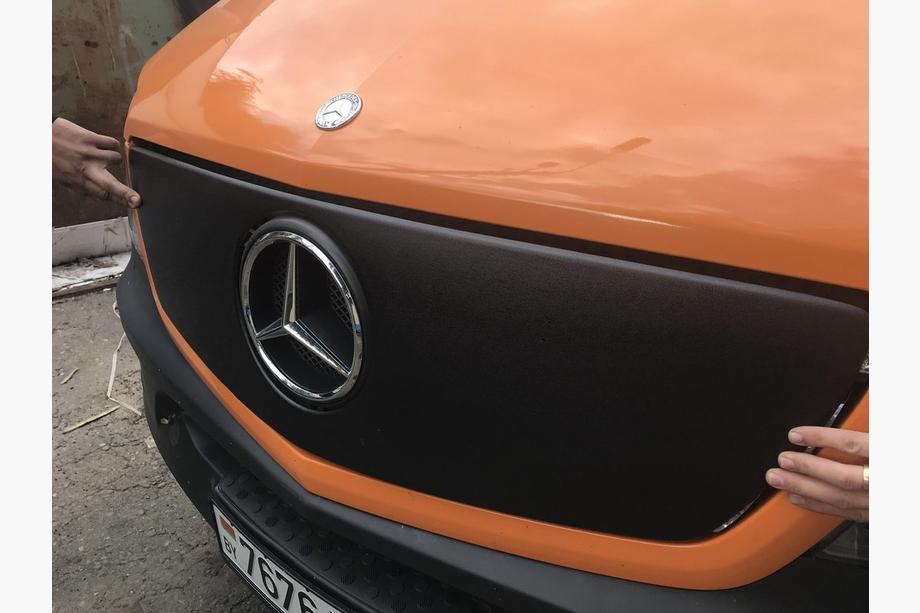 Mercedes Sprinter W906 2006–2018 Zimná clona na masku V1 (2013↗) Fotografia 7