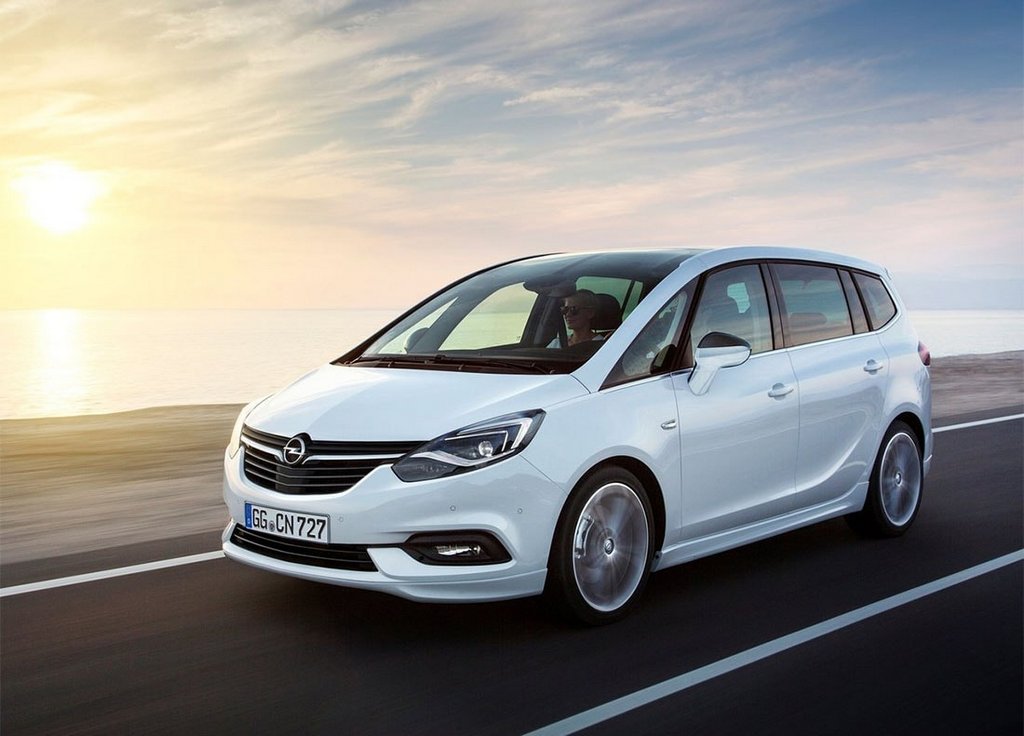Recenzia minivanu Opel Zafira novej generácie