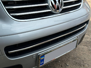 Volkswagen T5 Caravelle 2004–2010 Nerezová lišta na mriežku nárazníka Carmos - turecká oceľ fotografia 1