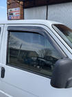Volkswagen T4 Transporter 1990–2003 Okenné deflektory (2 ks, DDU) fotografia 9