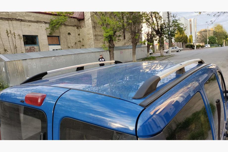 Fiat Doblo I 2005–2010 Chrómové strešné lyžiny Maxi základňa, plastové nožičky Image
