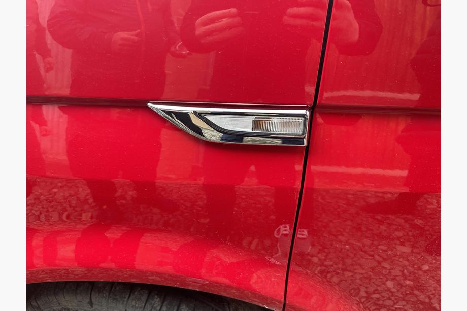 Volkswagen T6 2015–2024 Kryty bočných smeroviek 2015-2019 (2 ks, plast) Image