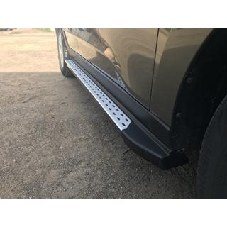 Bočné nášľapy OEM-BMW-V2 (2 ks, plast)