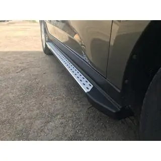 Bočné nášľapy OEM-BMW-V2 (2 ks, plast)