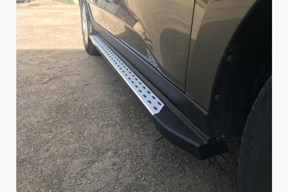 Hyundai IX-35 2010–2015 Bočné nášľapy OEM-BMW-V2 (2 ks, plast) Image