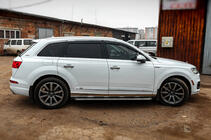 Audi Q7 2015–2026 Bočné nášľapy OEM V1 (2 ks, hliník) fotografia 3