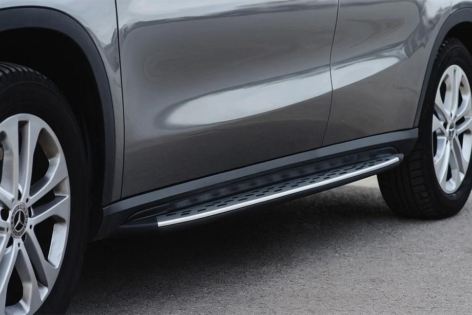 Mercedes GLA X156 2014–2019 Originálne bočné nášľapy (2 ks) Image