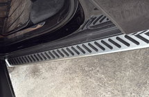 BMW X5 F15 2013–2018 Bočné nášľapy OEM V1 (2 ks) fotografia 4